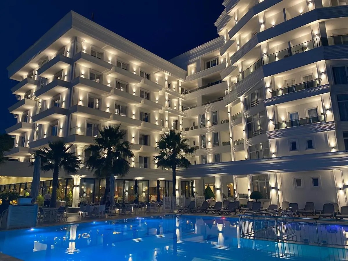 Klajdi Resort & Spa Golem